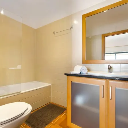 Spacious With Sea View Apartment Lagos